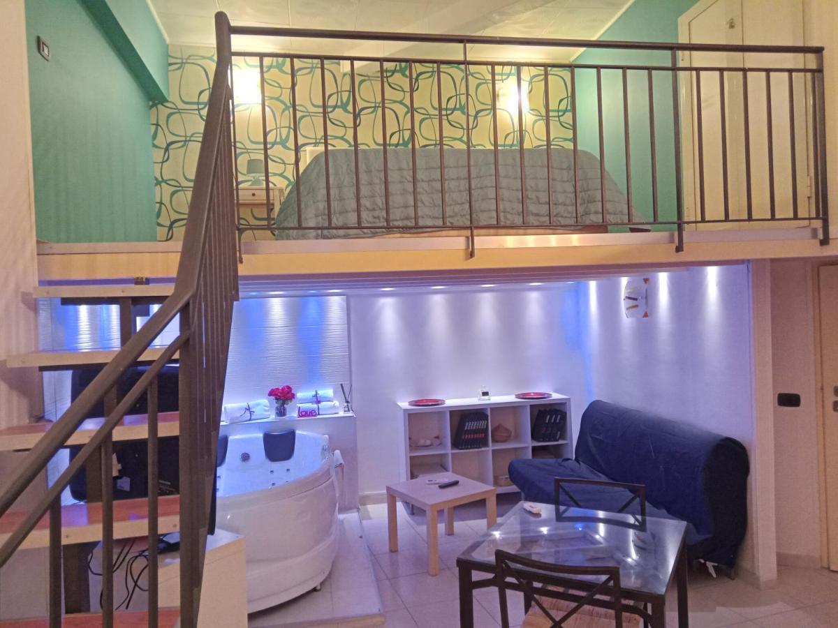Beb Maryposa Appartment Neapel Exteriör bild