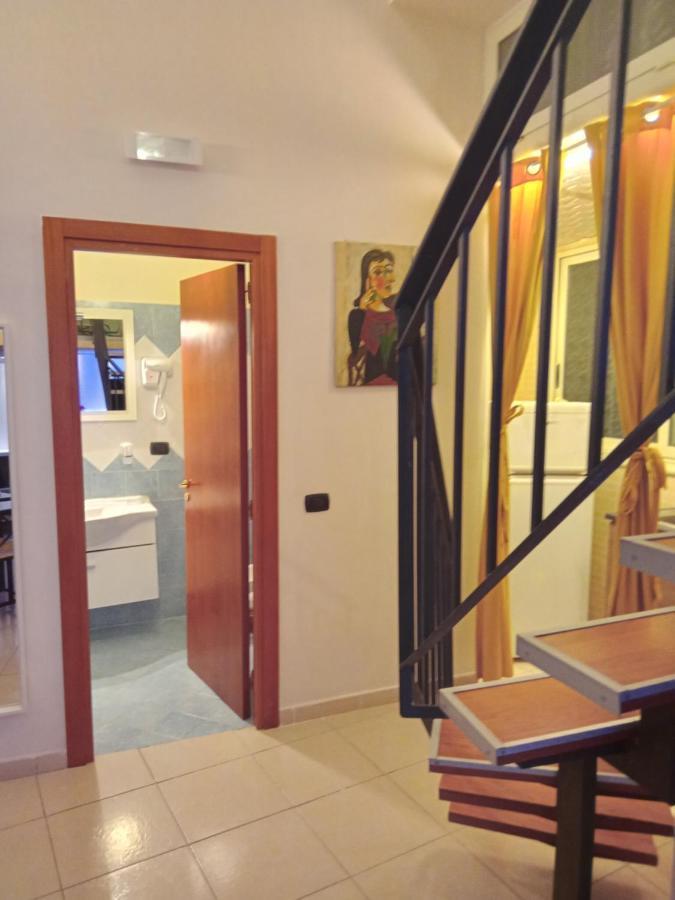 Beb Maryposa Appartment Neapel Exteriör bild