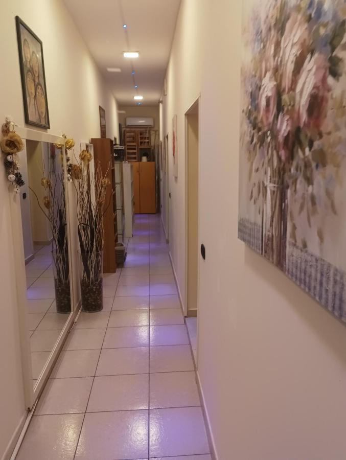 Beb Maryposa Appartment Neapel Exteriör bild