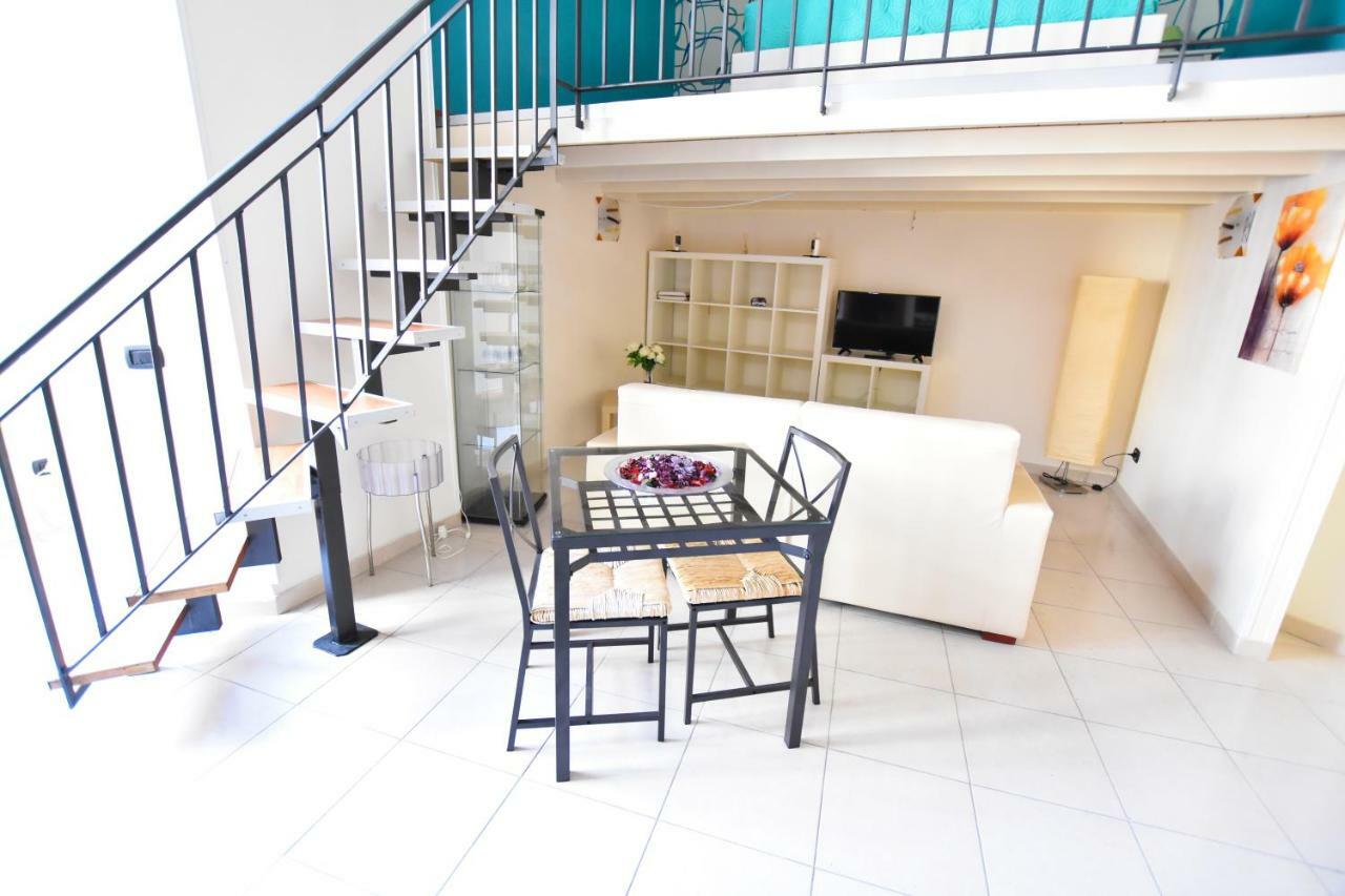Beb Maryposa Appartment Neapel Exteriör bild